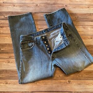 Levi’s 501® Red Tab Straight Leg